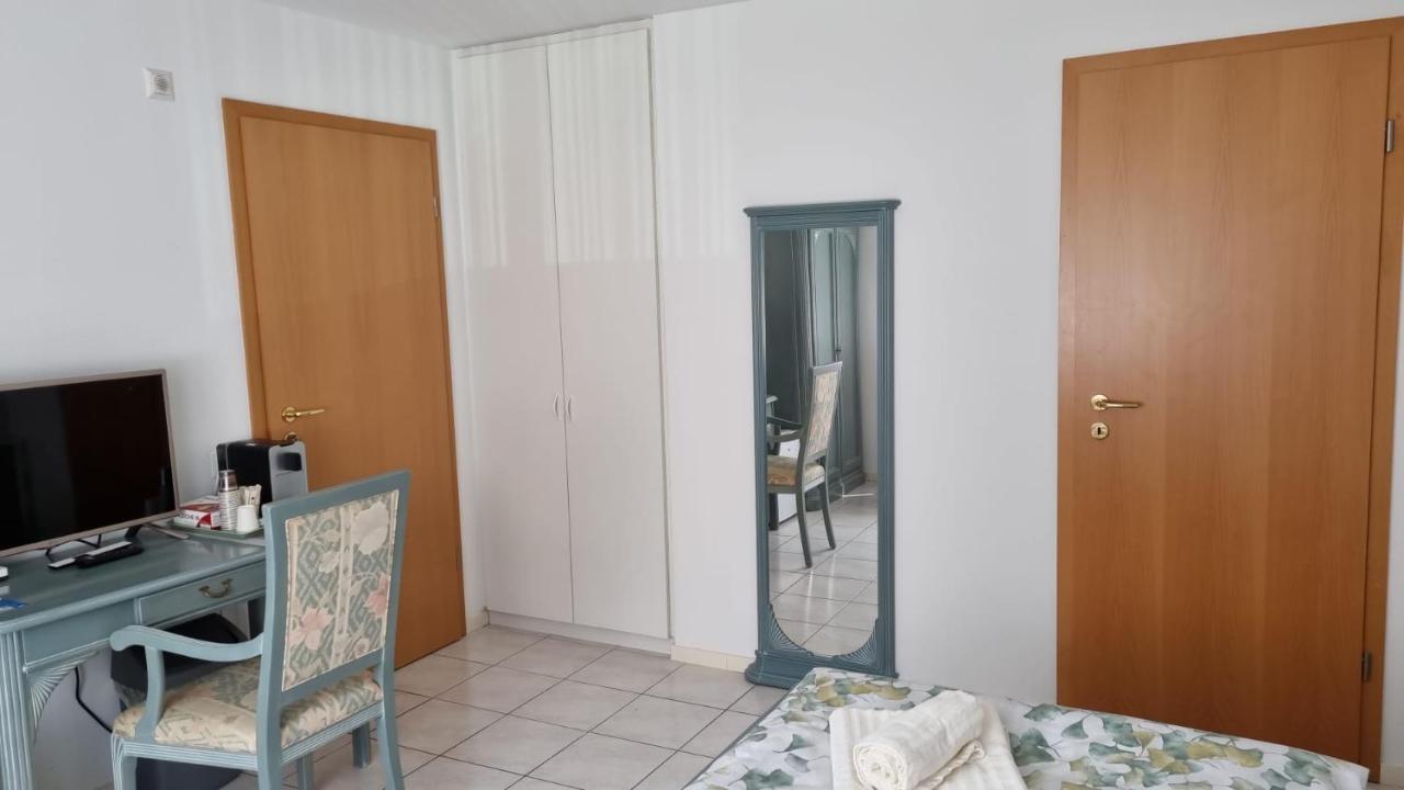 Hotel A U R O R A Cadenazzo Exterior foto